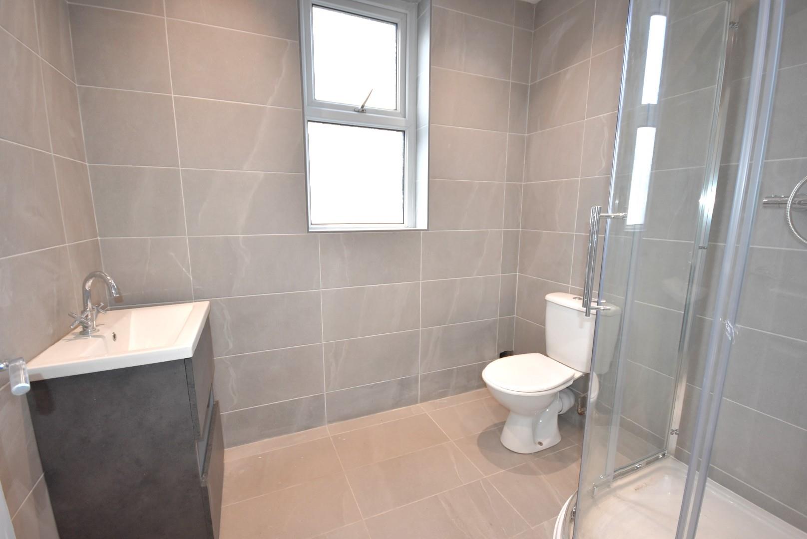 33a Windsor Terrace, Penarth, CF64 1AB